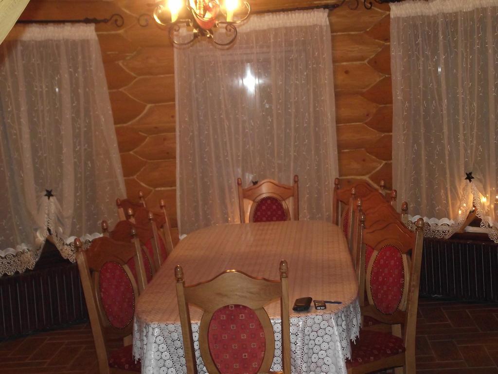 Cabana Piatra Runcului Vatra Moldoviţei Exteriör bild