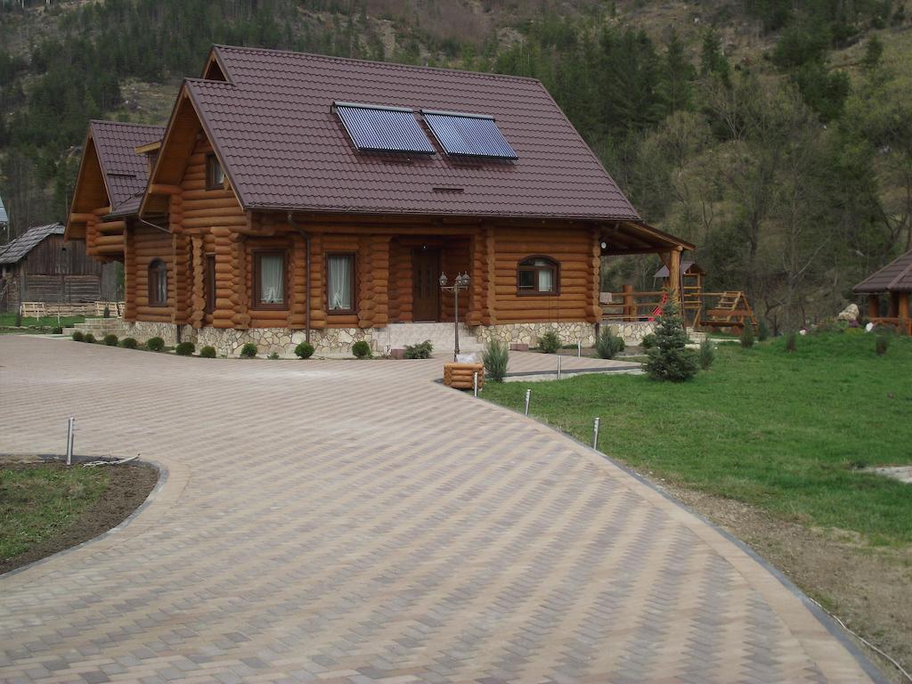 Cabana Piatra Runcului Vatra Moldoviţei Exteriör bild